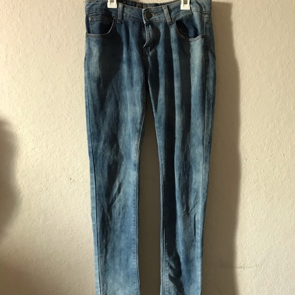 Low Rise Jeans - Picture 3 of 6